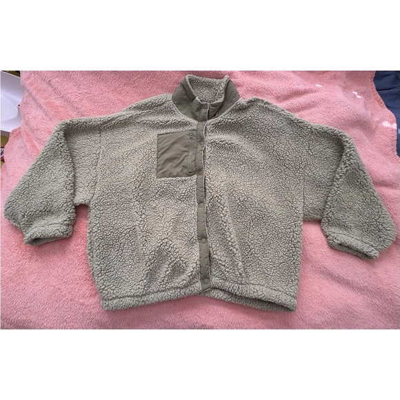 Gently Worn Pacsun Oversized Medium Olive Green Snap Up Sherpa Jacket - Picture 5 of 12